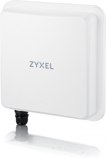 ZYXEL FWA710, 5G OUTDOOR ROUTER,STANDALONE/NEBULA WITH 1 YEAR NEBULA PRO LICENSE, 2.5G LAN, EU AND UK