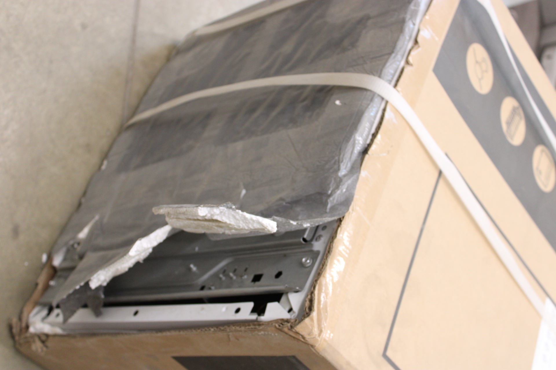 SALE OUT. Midea Freezer - MDRC152FEE01 - Energy efficiency class E - Chest - Free standing - Height 85 cm - Total net capacity 99 L - White - DAMAGED PACKAGING, BROKEN GRILLE, DAMAGED BOTTOM