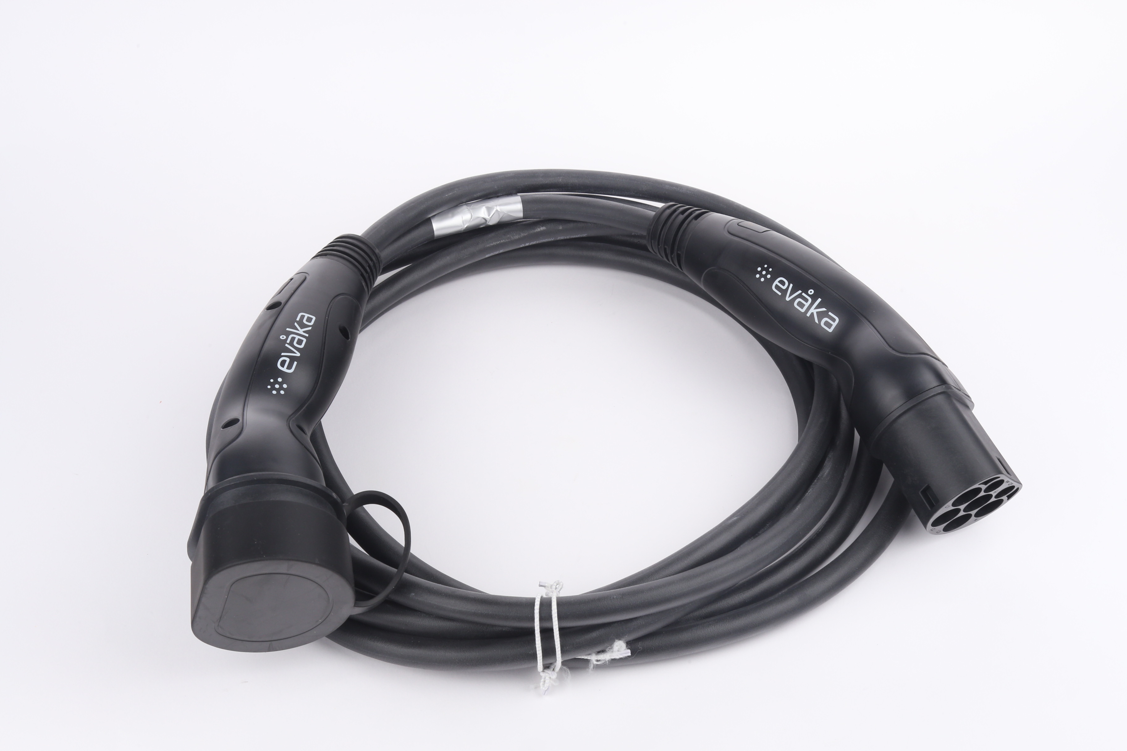 Evaka EV Charging Cable Type 2-Type 2, 22 kW, 32 A, 5 x 6 mm2, 1 x 0.5 mm2, 5 m - ITGAM3871 - Black