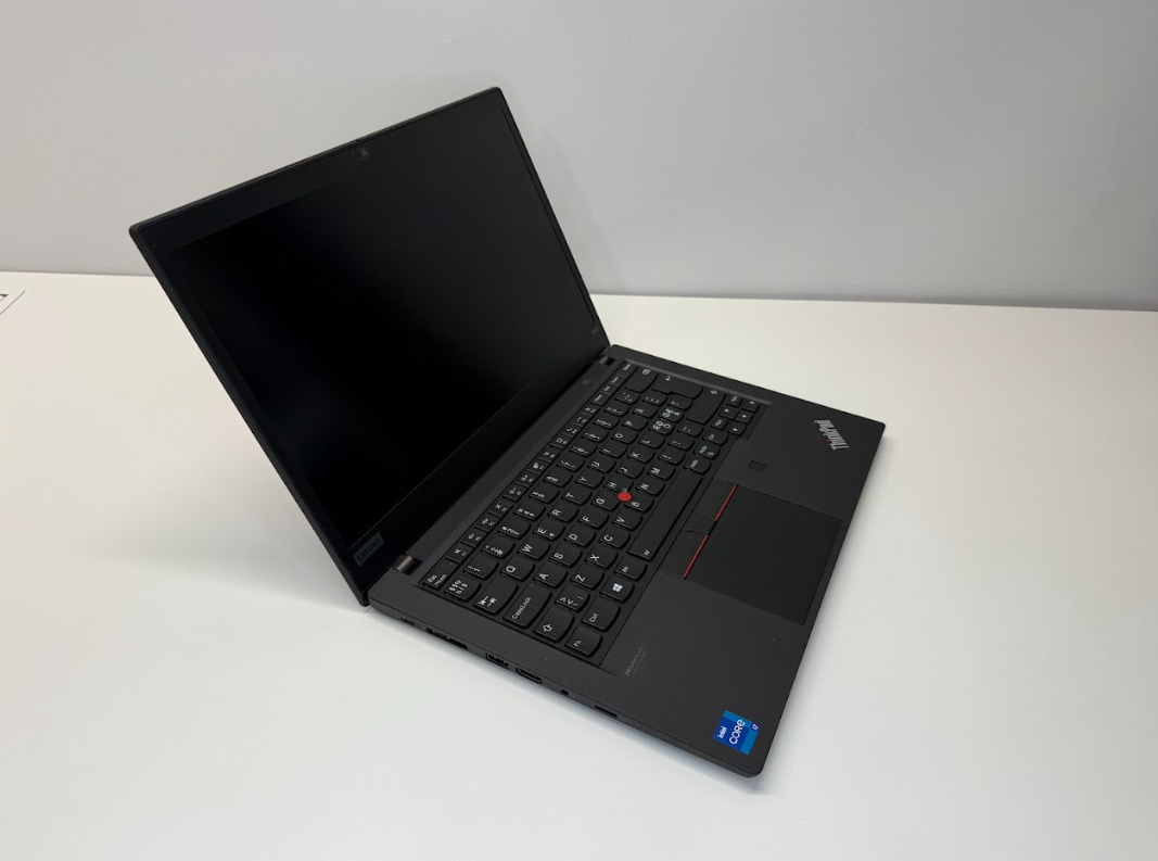 SALE OUT. Lenovo Renewed - Grade A - ThinkPad P14s Gen 2 - 14 " - FHD - i7-1165G7 - 32 GB - SSD - 512 GB - NVIDIA Quadro T500 Mobile - Intel Iris Xe Graphics - 4 GB - Windows 11 Pro - Keyboard language Nordic - 12 month(s)