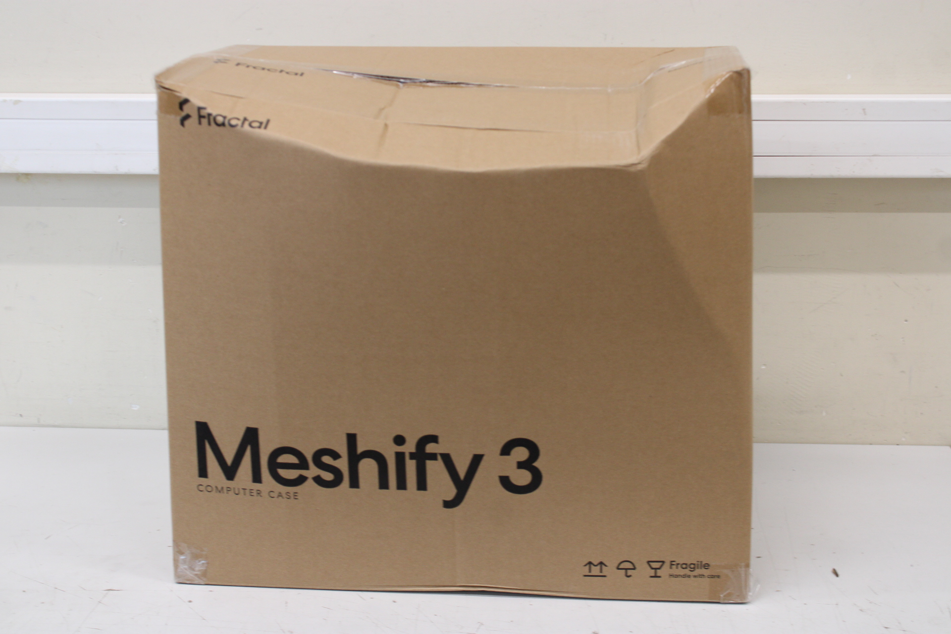 SALE OUT. Fractal Design Meshify 3 Ambience Pro RGB Black TG - SALE OUT. SALE OUT. Fractal Design Meshify 3 - Ambience Pro RGB Black TG Light Tint - ATX - DAMAGED PACKAGING, DAMAGED PAINT ON TOP