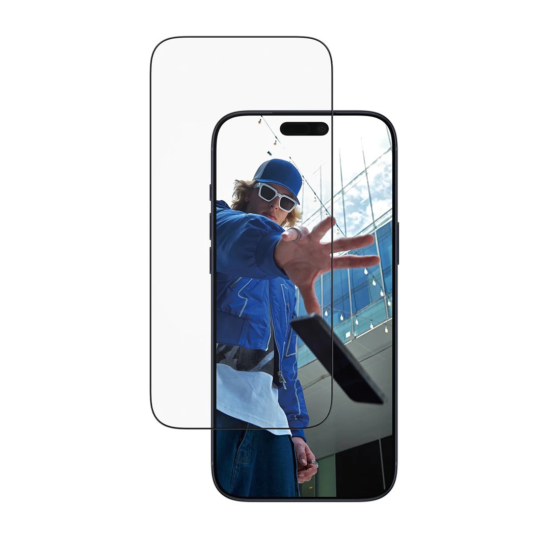PanzerGlass Screen protector - Apple - iPhone 17 Pro Max - Glass - Transparent - Ultra-Wide Fit w. EasyAligner
