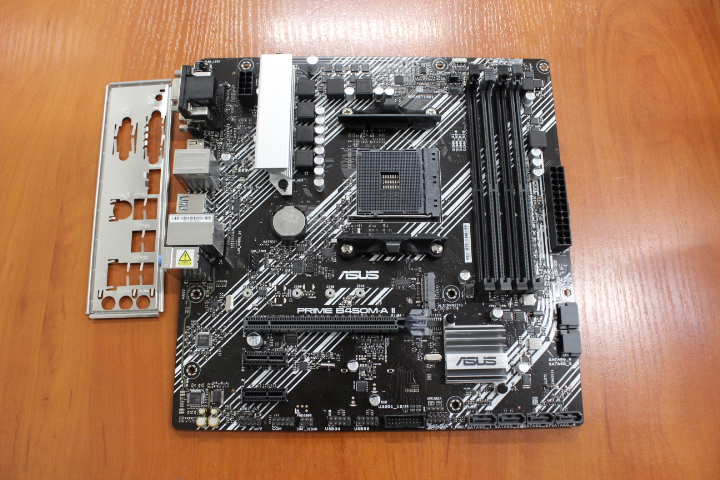 SALE OUT. - Asus PRIME B450M-A II - Processor family AMD - Processor socket AM4 - DDR4 - Memory slots 4 - Number of SATA connectors 6 x SATA III - Chipset AMD B - Micro ATX - WITHOUT ORIGINAL PACKAGING AND ACCESSORIES, ONLY BACK PANEL INCLUDED