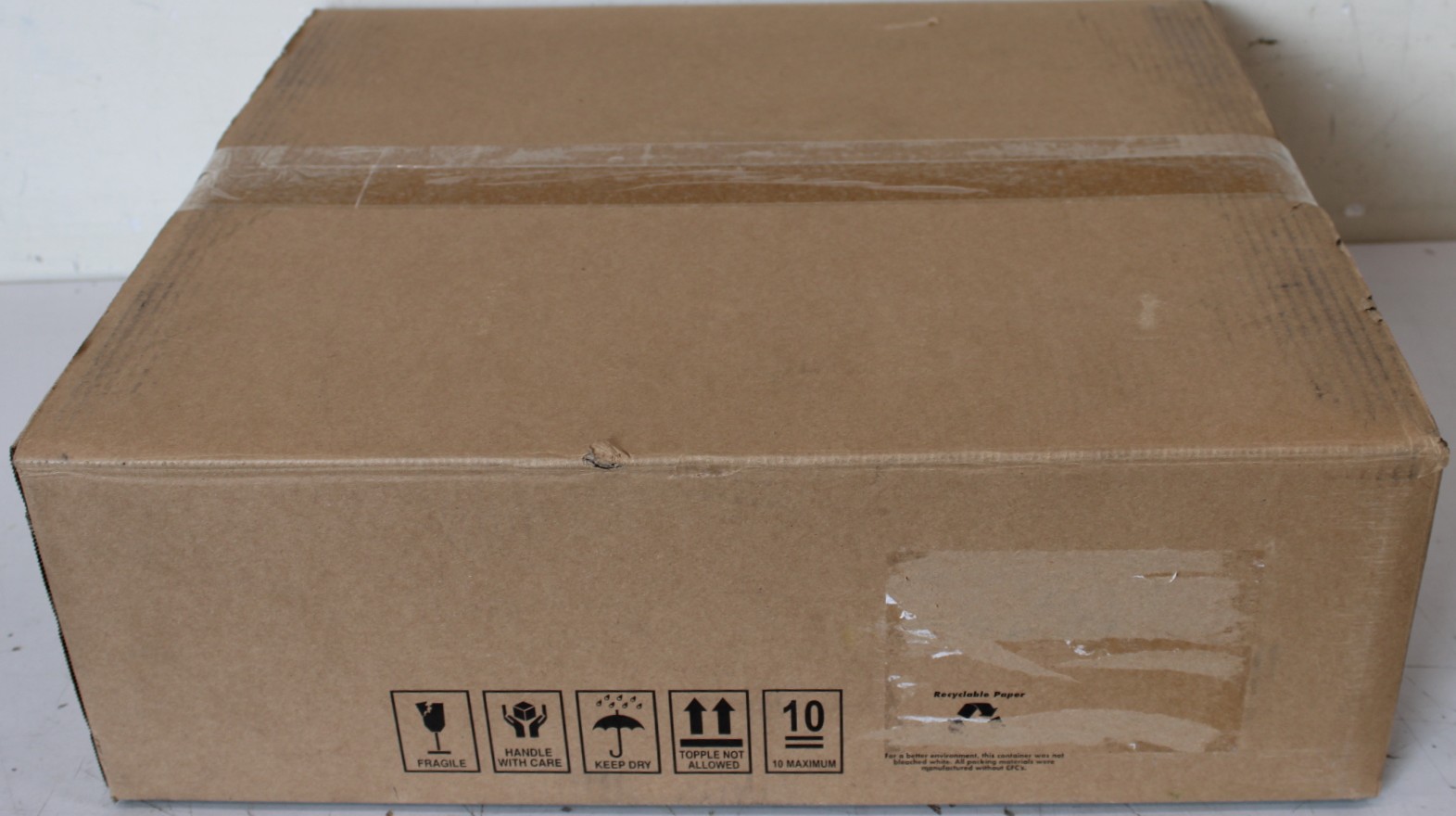 SALE OUT. FSP CHAMP 2K RACK - IEC. DAMAGED PACKAGING, SCRATCHED (BOTTOM) - SALE OUT. - FSP CHAMP 2K RACK - IEC - 3000 VA - 2700 W - DAMAGED PACKAGING, SCRATCHED (BOTTOM)