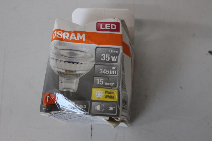 SALE OUT. Osram Parathom Reflector LED 12V MR16 35 non-dim 36° 3,8W/827 GU5.3 bulb - SALE OUT. - Osram Parathom Reflector LED - GU5.3 - 3.8 W - Warm White - DAMAGED PACKAGING