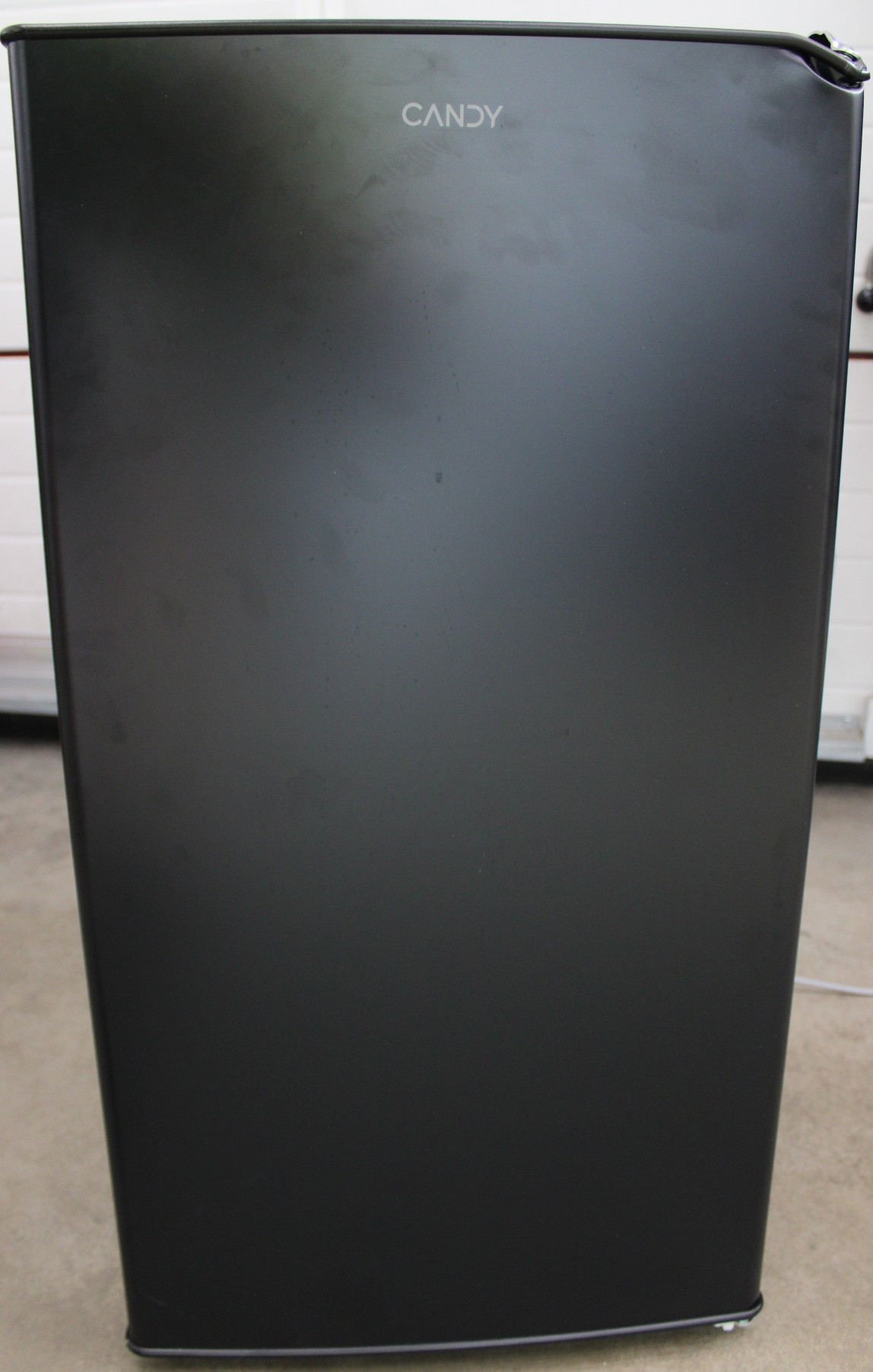 SALE OUT. Candy CHASD4385EBC Table Top Refrigerator, E, Free standing, Height 85 cm, Fridge net 90 L, Black - SALE OUT. - Candy Table Top Refrigerator - CHASD4385EBC - Energy efficiency class E - Free standing - Larder - Height 85 cm - Fridge net capacity