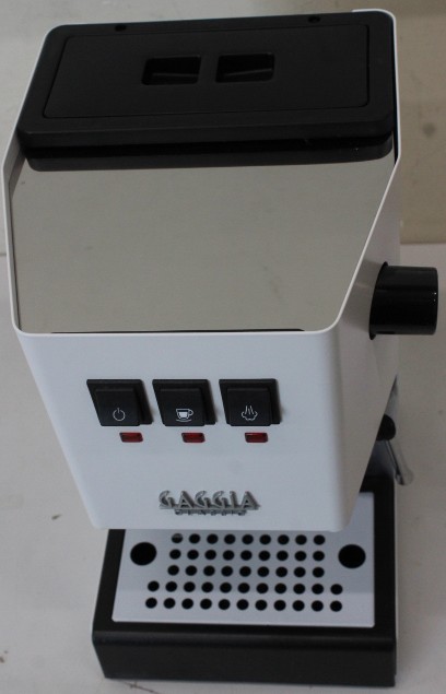 SALE OUT. Gaggia Coffee Maker - RI9481/13 Classic Evo - Pump pressure 15 bar - Built-in milk frother - Ground - 1300 W - White - DAMAGED PACKAGING, DENT ON THE TOP, CRACKED PLASTIC