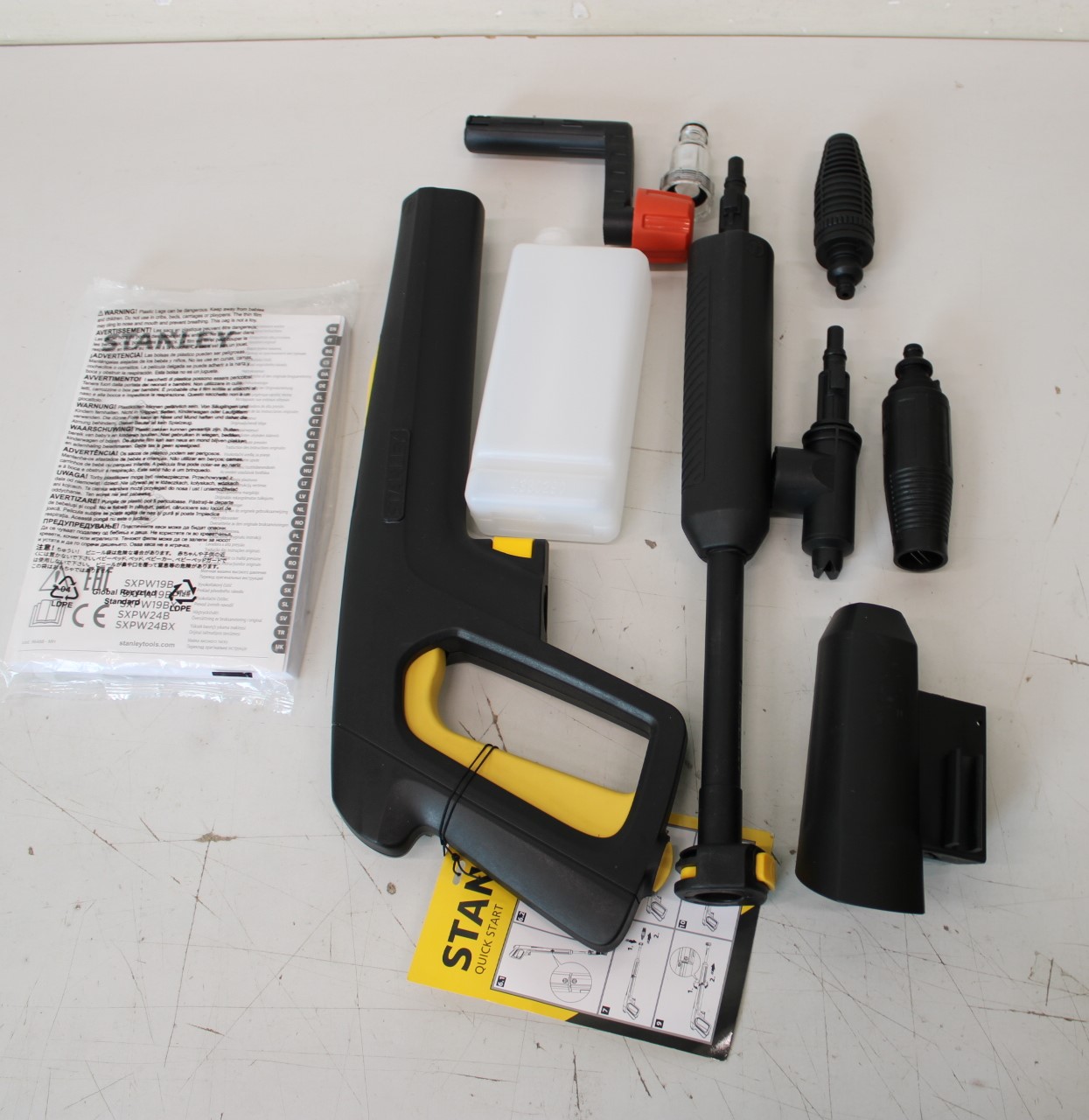 SALE OUT. Stanley Pressure Washer - REFURBISHED, DIRTY, USED, SCRACHED